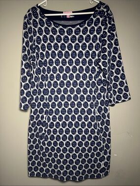 Lily Pulitzer Navy & White Button all over print with pockets 3/4 length dress